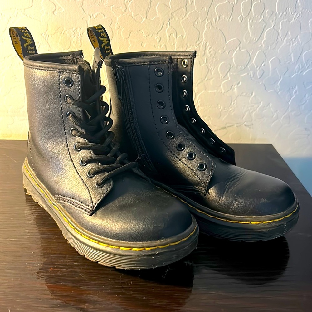 Dr Martens Unisex Black Leather Boots side zipper size 13
